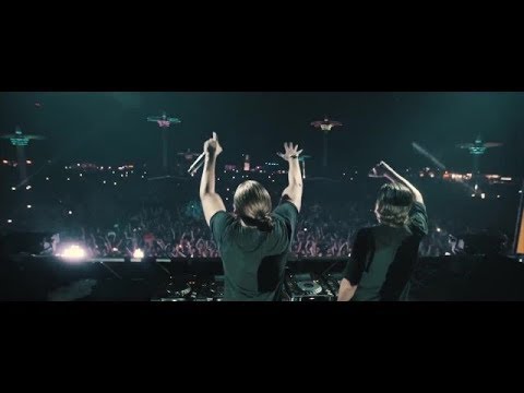 Dimitri Vegas & Like Mike - Turn Up (Music Vídeo)