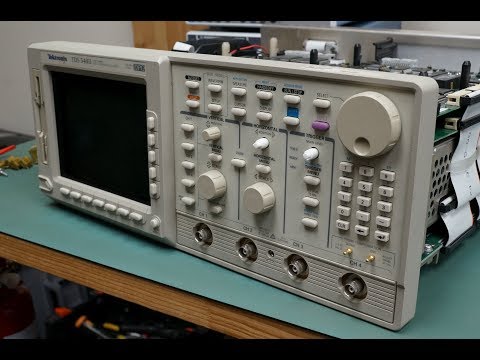 EEVblog #1185 - Dumpster Tek 500MHz TDS540D Scope - UC2DjFE7Xf11URZqWBigcVOQ