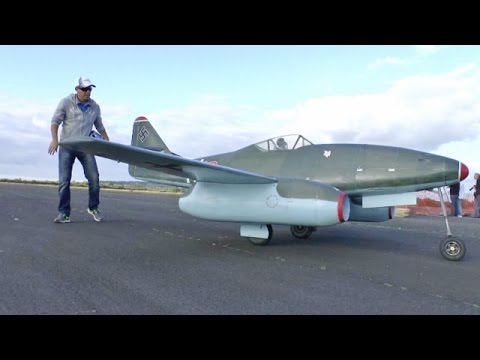 ① ONBOARD CAMS ON GIANT 1/3 RC SCALE ME 262 - ALI MACHINCHY AT "CLASSIC JETS" AT RAF ABINGDON - 2014 - UCMQ5IpqQ9PoRKKJI2HkUxEw