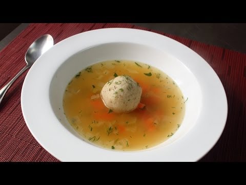 Turkey Matzo Ball Soup - Leftover Turkey Soup Recipe for Thanksgivingukkah - UCRIZtPl9nb9RiXc9btSTQNw