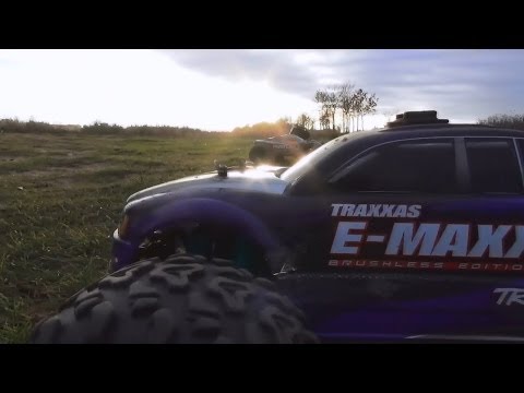 TBS Discovery, Traxxas E-maxx, Rustler VXL racing and flying - UCX2-frpuBe3e99K7lDQxT7Q