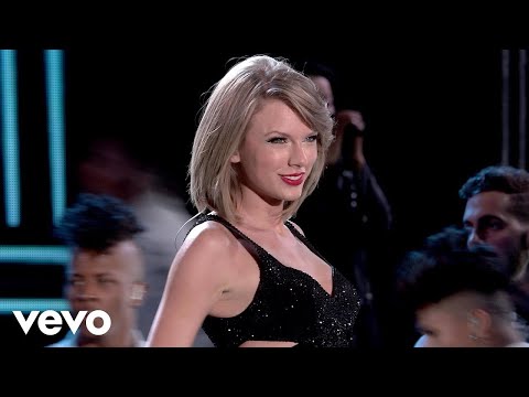 Taylor Swift - New Romantics (Taylor's Version) (Music Video)