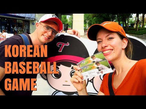 Watching a Korean Baseball Game in Seoul, Korea (KBO 리그 - LG 트윈스 프로야구단) - UCnTsUMBOA8E-OHJE-UrFOnA