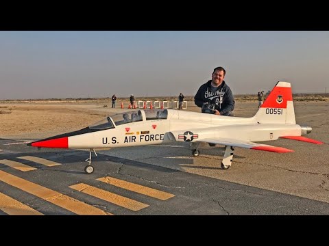 Scratch-Built Giant RC T-38 Talon (World's Largest EDF) - Best in the West Jet Rally 2017 - UC5q8ss88jxwMlHf_A-XZGlA