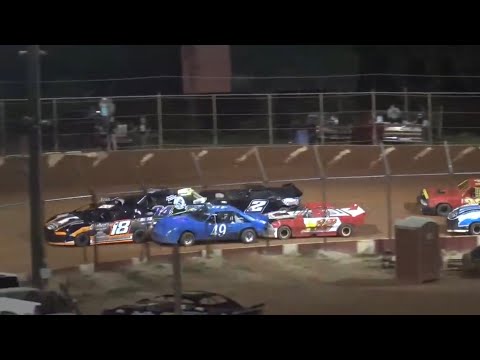 Stock 4b at Winder Barrow Speedway 8/3/2024 - dirt track racing video image