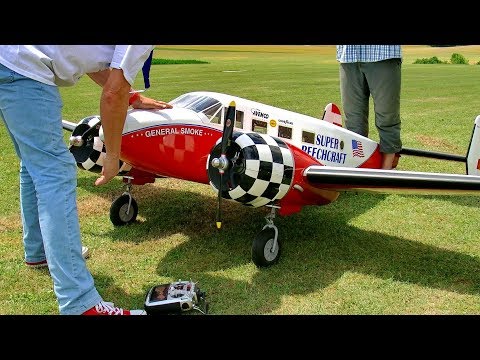 HUGE RC VINTAGE BEECH-18 SCALE MODEL AIRPLANE FLIGHT DEMONSTRATION - UCH6AYUbtonG7OTskda1_slQ