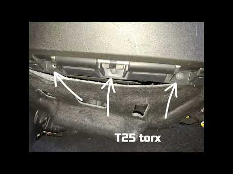 Come sostituire il filtro dell'aria dell'abitacolo della Fiat 500X