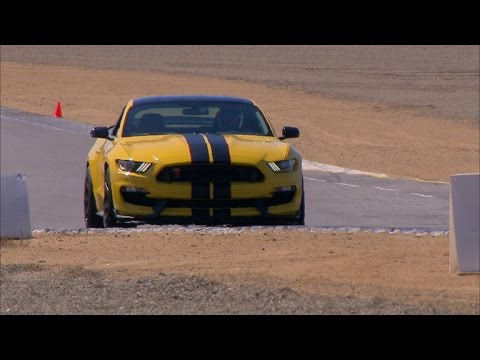 New Ford Shelby GT350 shows racetrack prowess - UCOmcA3f_RrH6b9NmcNa4tdg