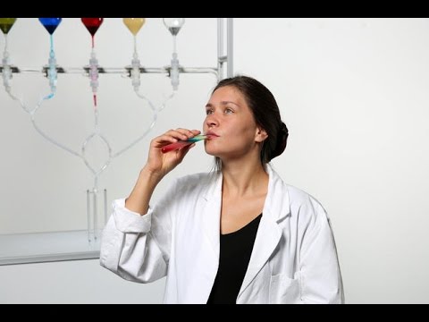 Tomorrow Daily - 'Social Shot' creates custom cocktail from your Facebook data, Ep. 269 - UCOmcA3f_RrH6b9NmcNa4tdg
