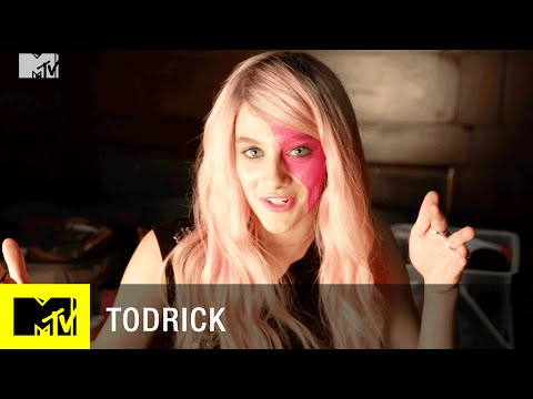 'Youngblood': Behind the Scenes (Official) | Jem and the Holograms (2015 Movie) | MTV - UCxAICW_LdkfFYwTqTHHE0vg