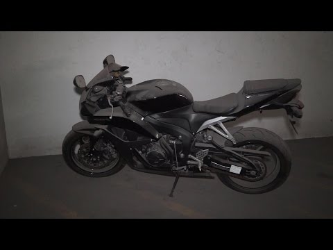 Abandoned Exotics of UAE - Abandoned Honda CBR600RR - UCsFctXdFnbeoKpLefdEloEQ