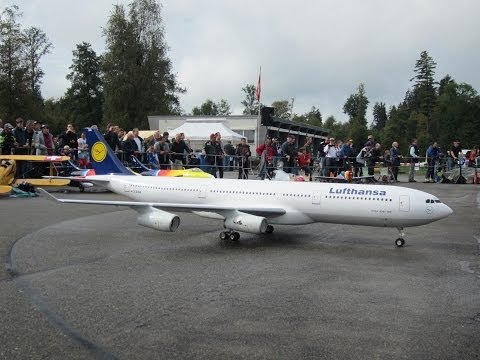 Giant Model RC Airbus A340 Hausen am Albis 2013 Jetcat Power 4 Turbine - UCTLEcIaYJEbUEzQc3-ZvruQ