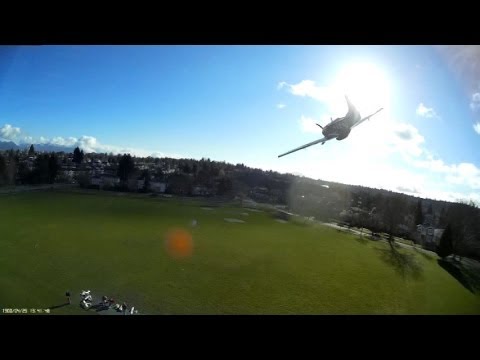 ParkZone Mustang chased by Crazy Blade QX350 - UCArUHW6JejplPvXW39ua-hQ