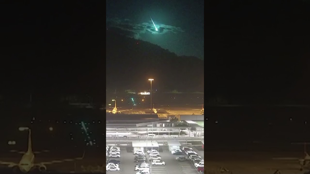 This meteor looks like a fire ball in the sky near Cairns, Australia