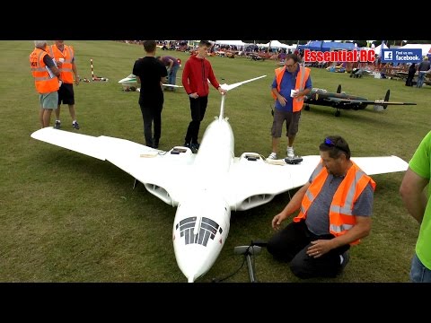 ULTIMATE LARGE SCALE RC TRIO: Handley Page Victor, Avro Lancaster and Avro Vulcan XH558 - UChL7uuTTz_qcgDmeVg-dxiQ