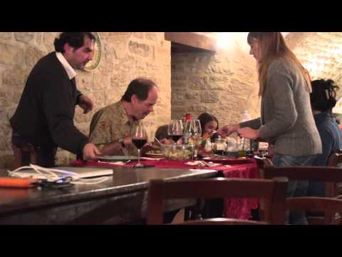 Gubbio, Umbria Italy walk6 dinner - UCvW8JzztV3k3W8tohjSNRlw