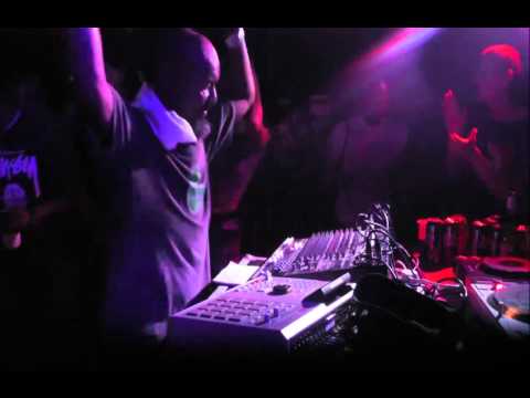 Mr G live in the Boiler Room - UCGBpxWJr9FNOcFYA5GkKrMg