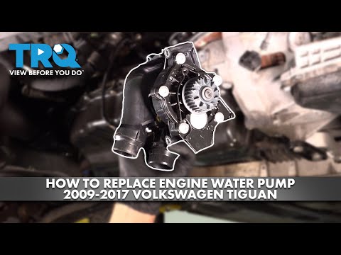Come si sostituisce la pompa dell'acqua della Volkswagen Tiguan?