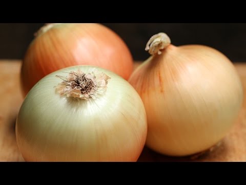 3 Ways To Chop Onions Like A Pro - UCJFp8uSYCjXOMnkUyb3CQ3Q