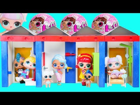 LOL Unicorn Family Play Hide & Seek in Playmobil Families Changing Room - UCcUYGJmWfnkIyE36wss_nAw