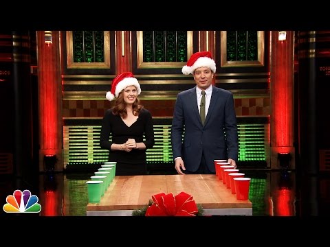 Holiday Flip Cup with Amy Adams - UC8-Th83bH_thdKZDJCrn88g