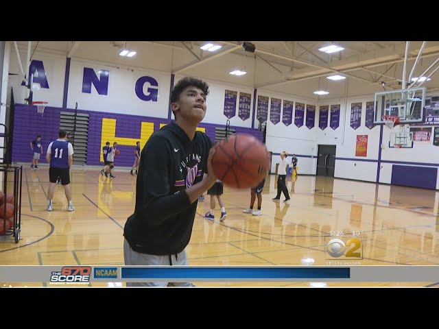 Rolling Meadows Basketball – The Place to Be!