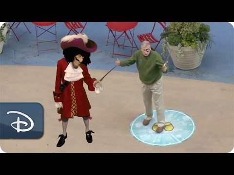 Making Virtual Memories in New York City With Disney Characters | Disney Parks - UC1xwwLwm6WSMbUn_Tp597hQ