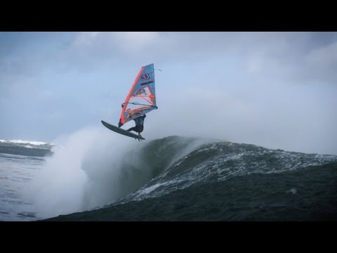 Windsurfers Catch Big Air in Heavy Conditions at Red Bull Storm Chase - UCblfuW_4rakIf2h6aqANefA