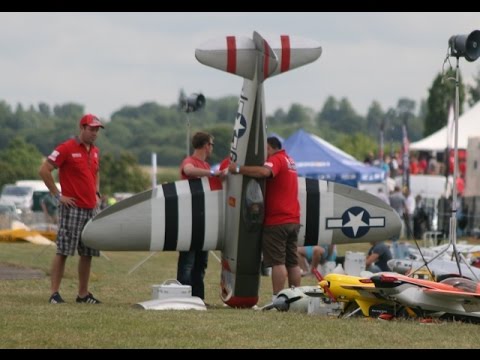 ① GIANT 1/4  SCALE RC P47 - MOKI 250cc - JOHN MASON AT WINGS & WHEELS RC MODEL AIRCRAFT SHOW - 2014 - UCMQ5IpqQ9PoRKKJI2HkUxEw