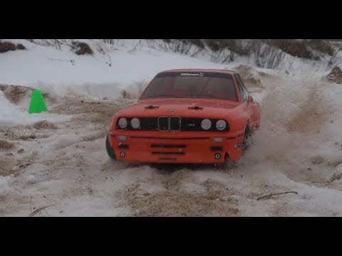 НЕРЕАЛЬНОЕ зимнее ралли на BMW M3 E30 (как Кларксон) - UCX2-frpuBe3e99K7lDQxT7Q