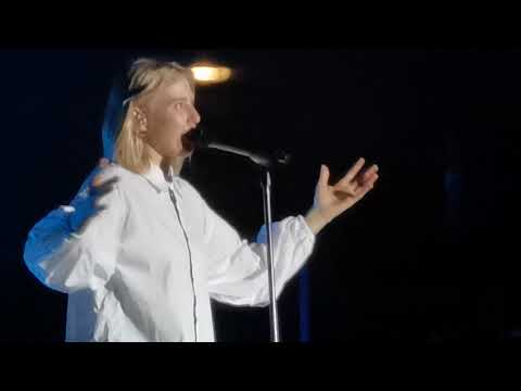 LEA - Okay (Live) - letztes Konzert 2o21 mit Erklärung und Feuerwerk