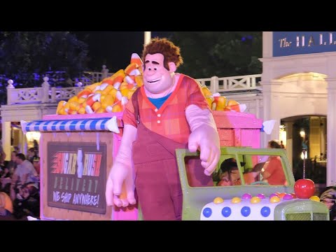 Boo-to-You Halloween Parade 2017 at Mickey's Not-So-Scary Halloween Party, Walt Disney World - UCYdNtGaJkrtn04tmsmRrWlw