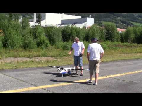 Hangar 9 Twin Otter - Maiden Flight - UCz3LjbB8ECrHr5_gy3MHnFw