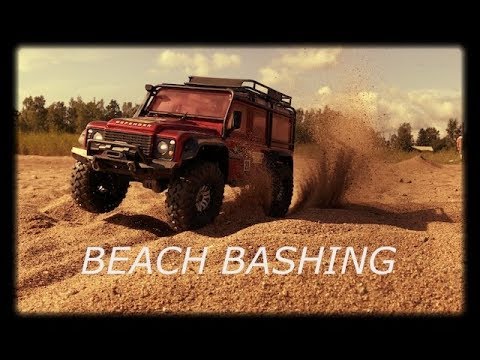 Traxxas TRX-4 Land Rover Defender Beach bashing and jumping - UCAFMNUm8R6RELPaKuYmnG1A