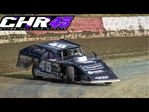 Practice Session At Springfield Raceway Almost Ends In Disaster - dirt track racing video image