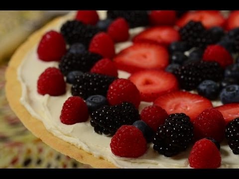 Fruit Pizza Recipe Demonstration - Joyofbaking.com - UCFjd060Z3nTHv0UyO8M43mQ