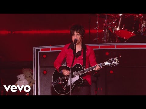 Indochine - Le fond de l'air est rouge (Black City Concerts au Stade de France 2014) - UCRviBuIq7NHYrQ4PlEfof7w