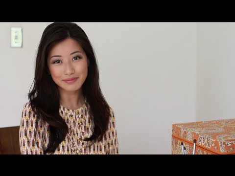 Easy Smokey Eye Tutorial for Beginners - UCpsp7dssA8NOfChcdCD_6Ng