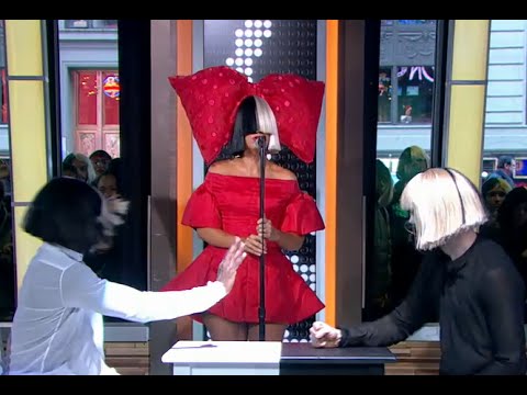 Sia - Reaper [LIVE GMA PERFORMANCE] - UCH1oRy1dINbMVp3UFWrKP0w