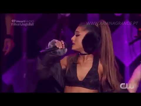 Ariana Grande -Wit It This Christmas (live)