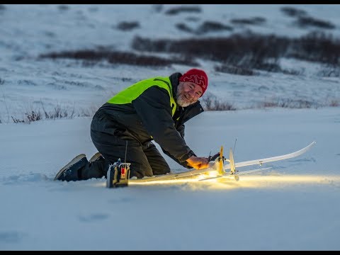 Dynam Hawk sky V2. Re Maiden and hard crash - snowey fun. - UCz3LjbB8ECrHr5_gy3MHnFw