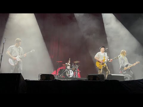 Fall Out Boy - G.I.N.A.S.F.S. LIVE DEBUT - Wrigley Field - Chicago - 6/21/23