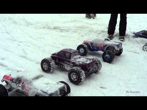 Hpi Savage XL vs Asso Rival-Winter racing-Part 1 - UCmTxglWIunAi6t_ciyB0kkw