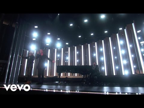 H.O.L.Y. / Surefire (Live at Billboard Music Awards 2017) - UCOnoQYeFSfH0nsYv0M4gYdg