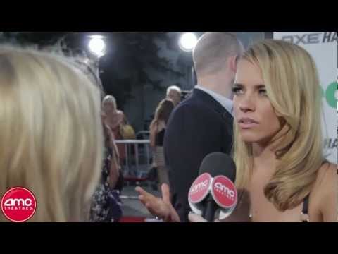 Ted Red Carpet with Mark Wahlberg, Seth MacFarlane, Mila Kunis - UCtoMyXF4VFY3cB8fUcn7N4A