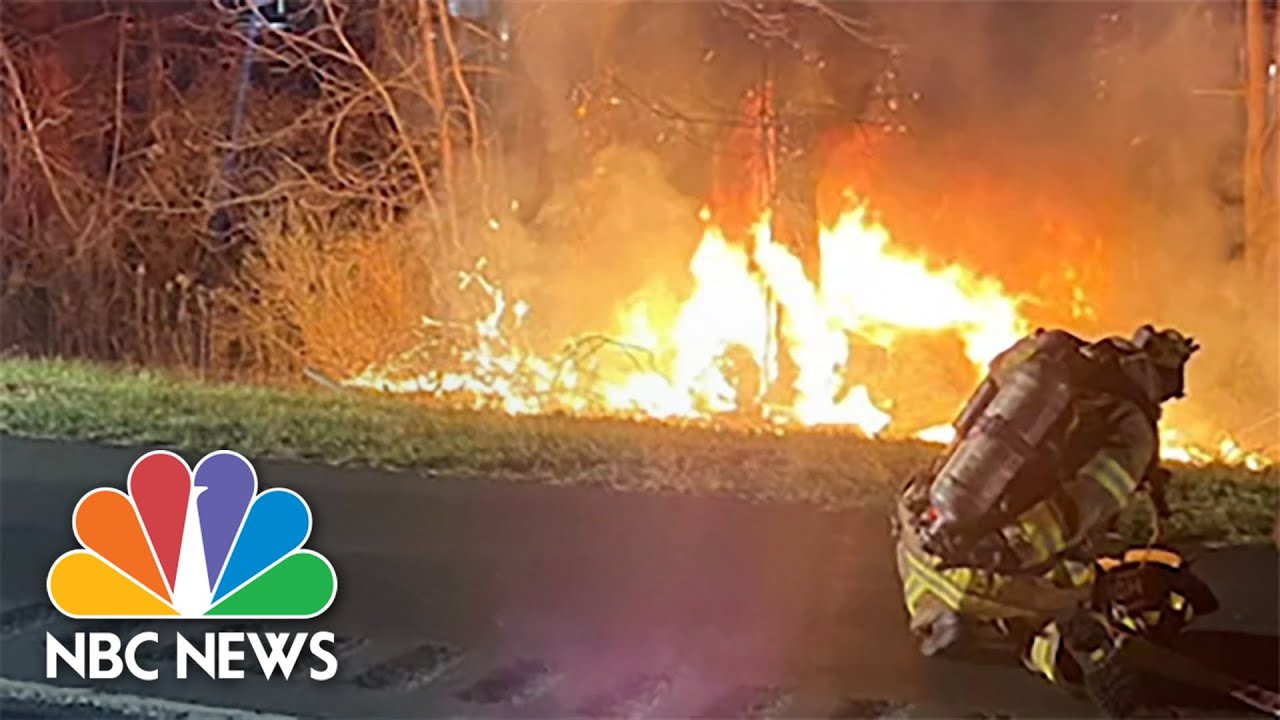 Watch: Off-Duty New York Fireman Saves Woman From Burning Car