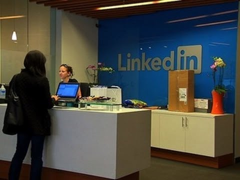 CNET News - Increase your chances of landing an internship or job - UCOmcA3f_RrH6b9NmcNa4tdg