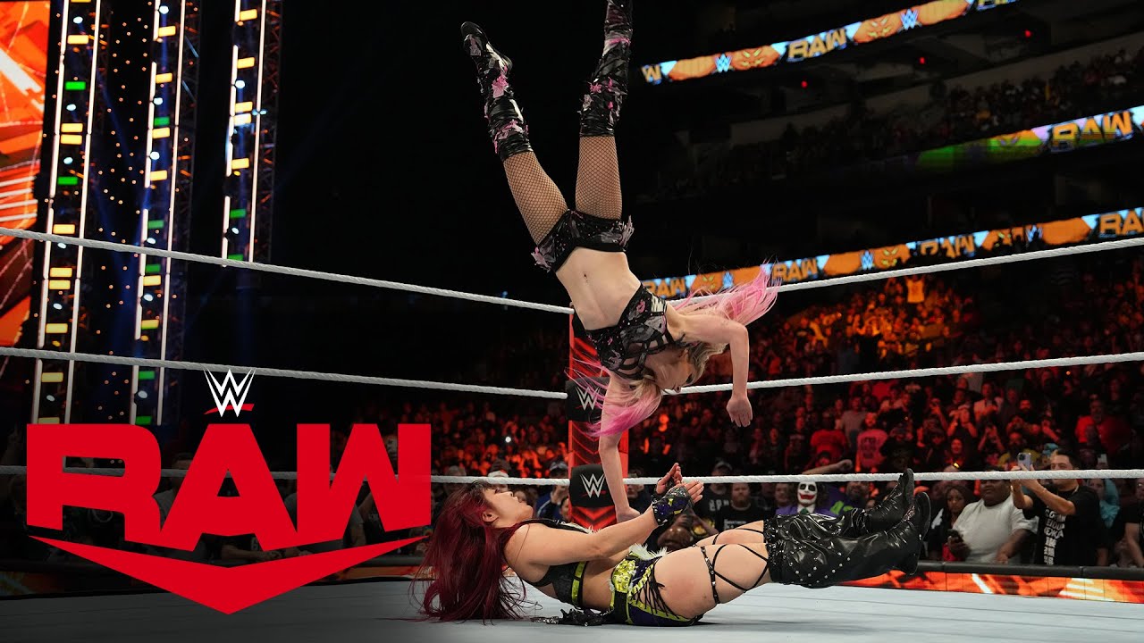 Dakota Kai & IYO SKY vs. Alexa Bliss & Asuka — WWE Women’s Tag Team Championship: Raw, Oct. 31, 2022