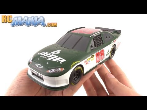Air Hogs 1/24th scale NASCAR replica RC reviewed - UC7aSGPMtuQ7uyVEdjen-02g
