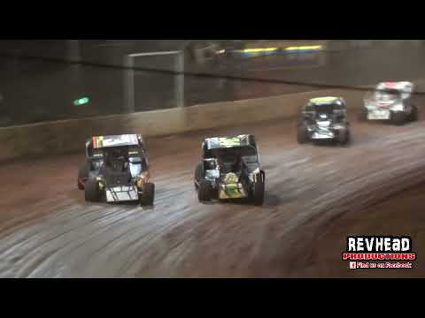 V8 Dirt Modifieds - Final - Maryborough Speedway - 19/11/2022 - dirt track racing video image